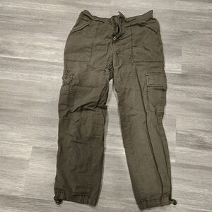 Social Standard Crop Pants